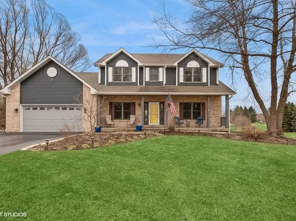 1717 Spruce St, Spring Grove, IL 60081