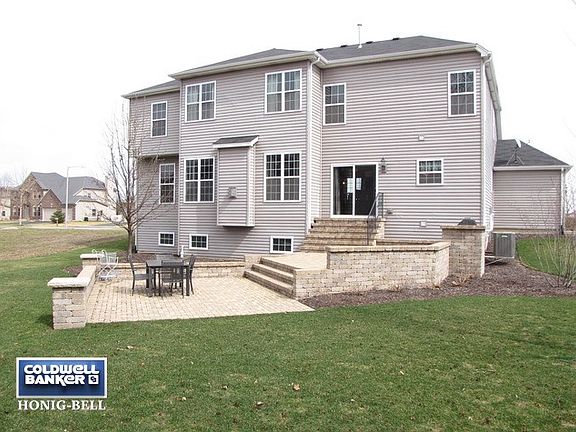 3rd image of 16420 S Hidden River Cir