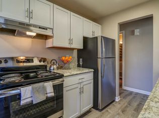 5 Adeline Cir, Madison, WI 53713