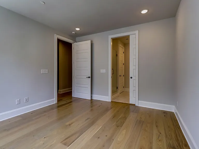 1107 Parkside Greenway Dr — Photo 26