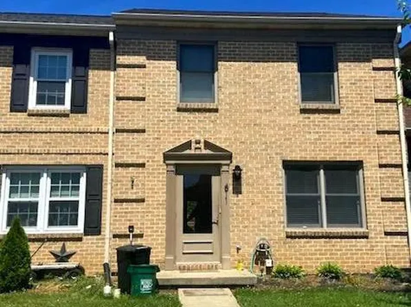 2611 Northfield Dr, East Petersburg, PA 17520