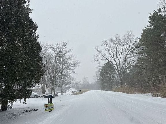 4th image of 3862 Knapp Ave