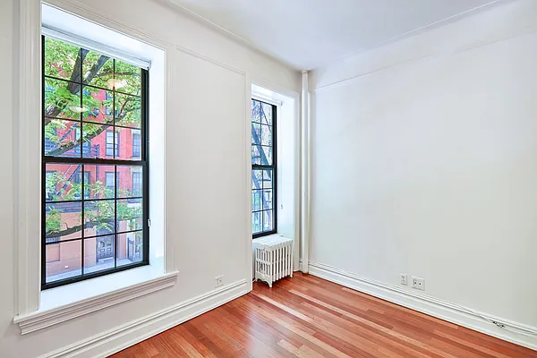 Rented by Vornado Realty Trust | media 13