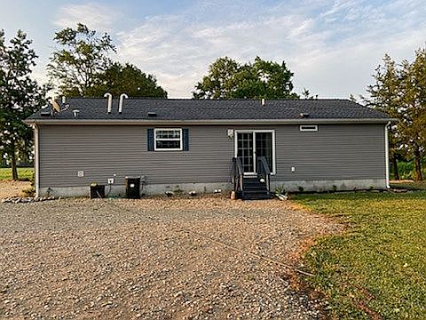 4th image of 100 Cole Brit Ln