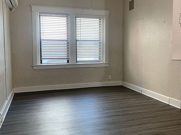 2nd image of 4111-4113 Walnut St #7-L