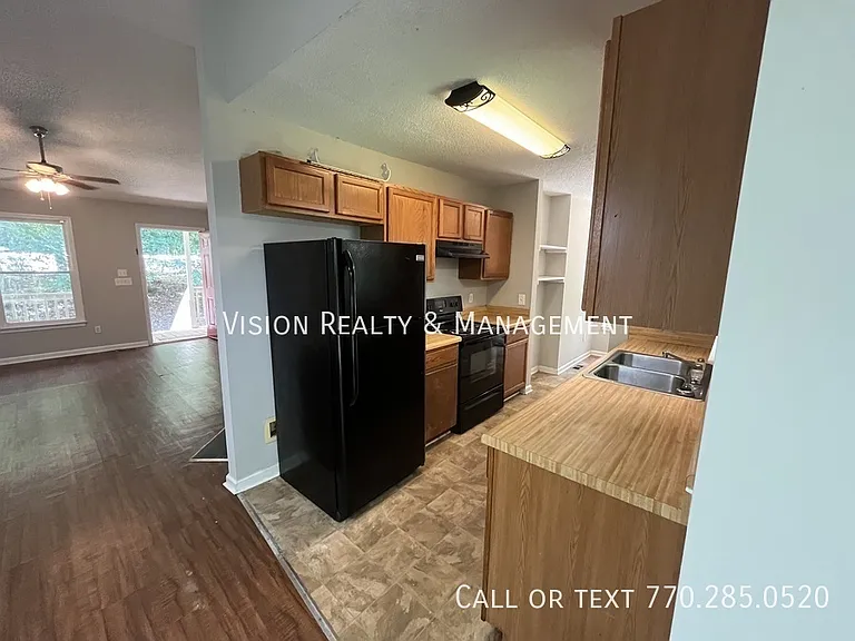 208 Wesley Chapel Rd — Photo 10