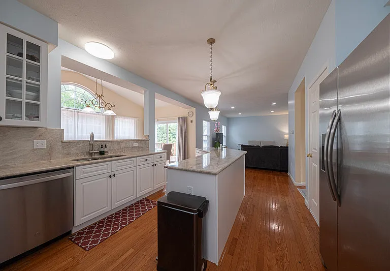 1909 Colonial Dr — Photo 13