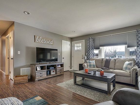 5th image of 109 Curtis Pl