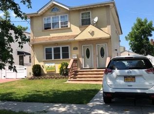 24123 148th Ave, Rosedale, NY 11422