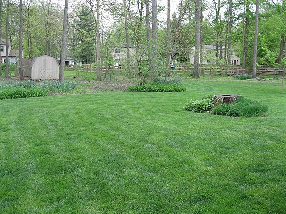 3rd image of 6246 Shagbark Dr