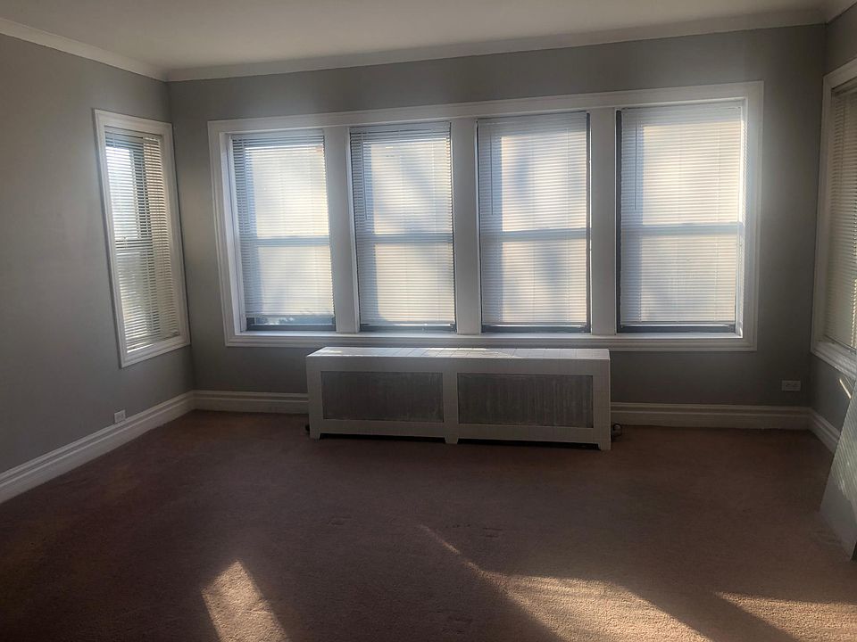 1st image of 2828 W Lunt Ave #1