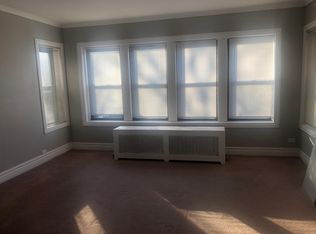 2828 W Lunt Ave #1, Chicago, IL 60645