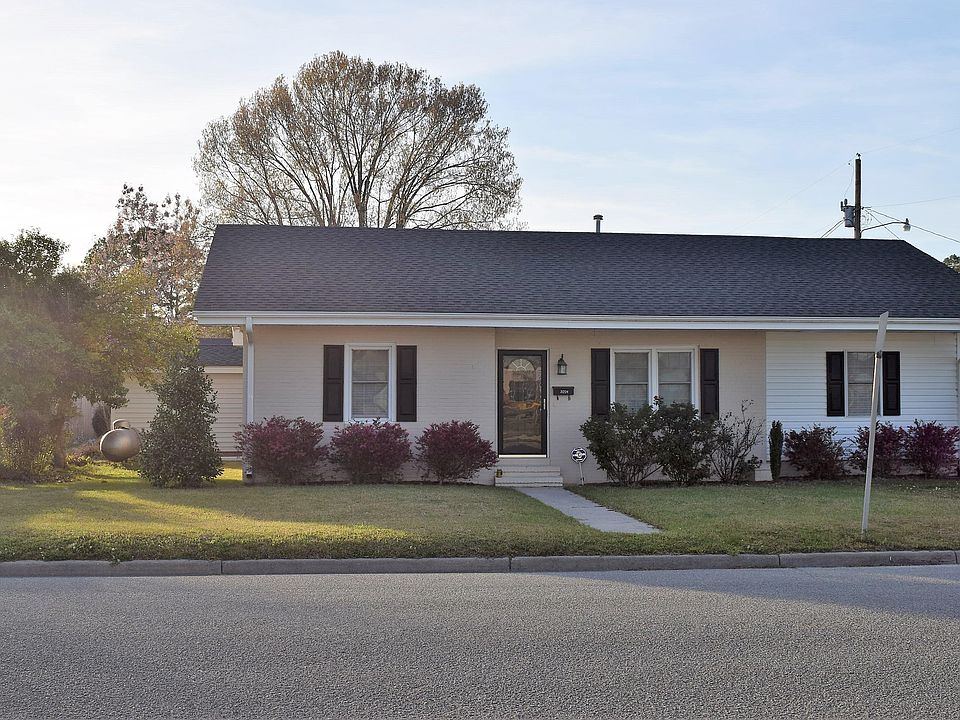 1st image of 3224 N Davis Drive