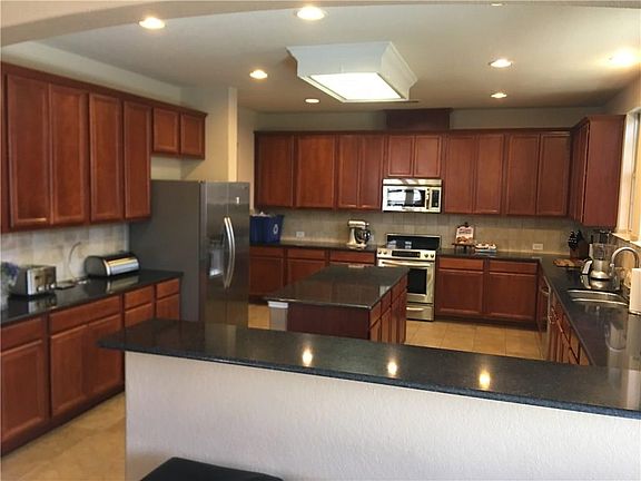 3rd image of 6437 Texana Way