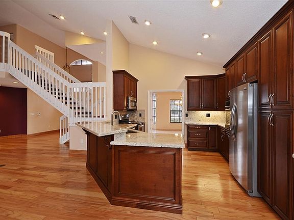 5th image of 4857 Chardonnay Dr