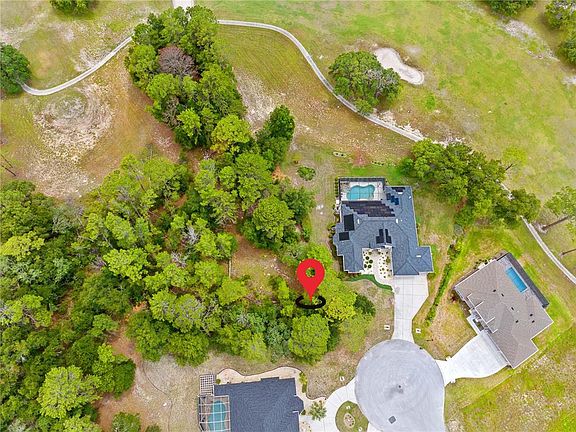 2nd image of 17 Woodlee Ct S #36