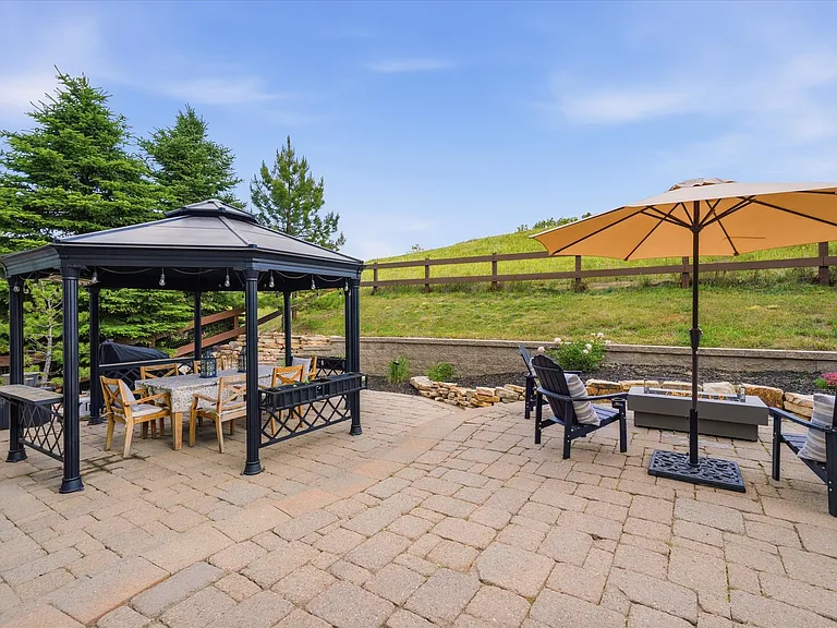 2212 Ridgetrail Dr — Photo 40