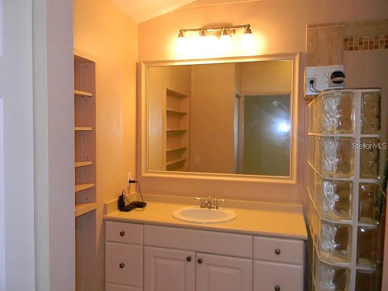 8232 Cypress Lake Dr — Photo 10