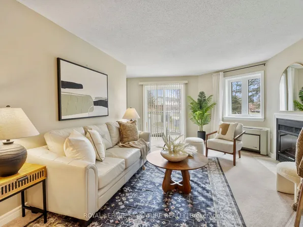 189 Lake Driveway W #217, Ajax, ON L1S 7J1