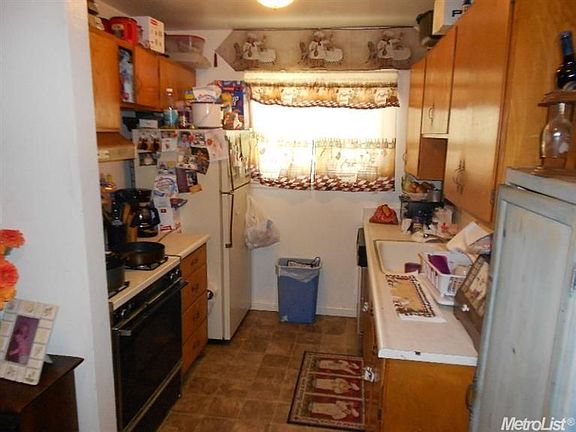3rd image of 9664 Lake Natoma Dr
