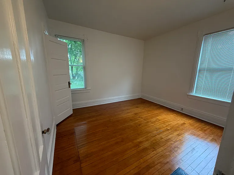 bedroom2