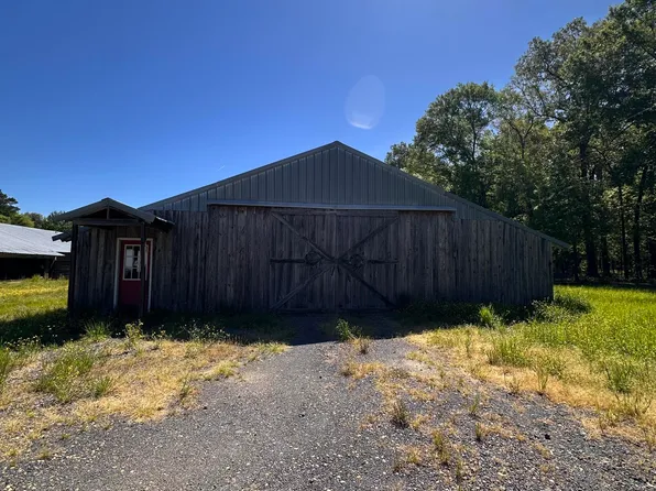 915 Hattie Wallace Rd, Morton, MS 39117