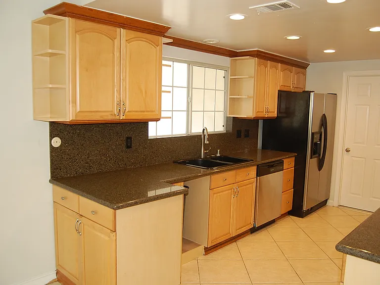 1514 E Trenton Ave — Photo 6