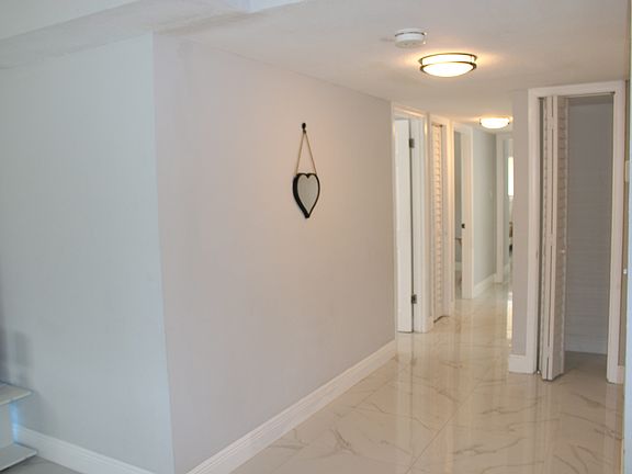 4th image of 229 E Arbor Ave