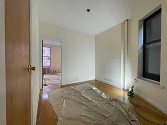 Rented by HOLTON REAL ESTATE INC.