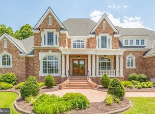 24073/24071 Lawrence Haven Ln, Windsor, VA 23487