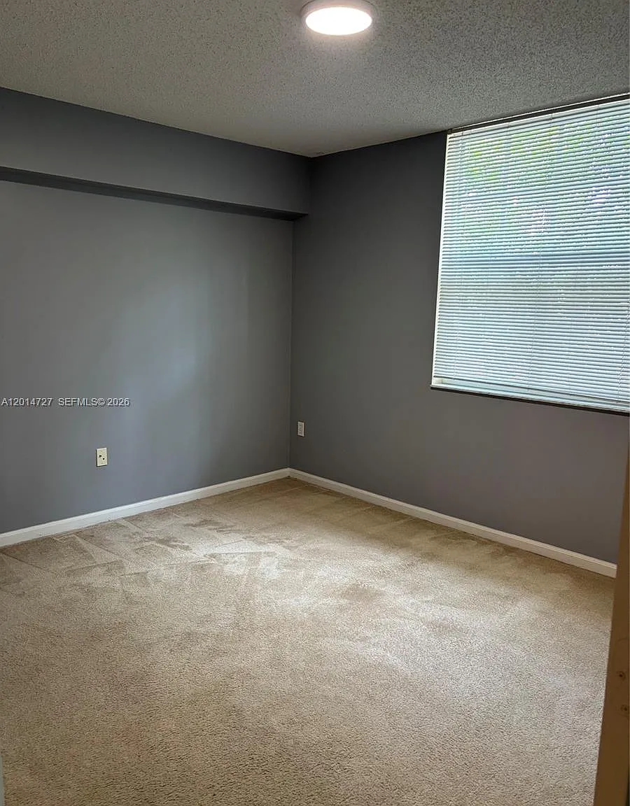 Regent Park Condo — Photo 3