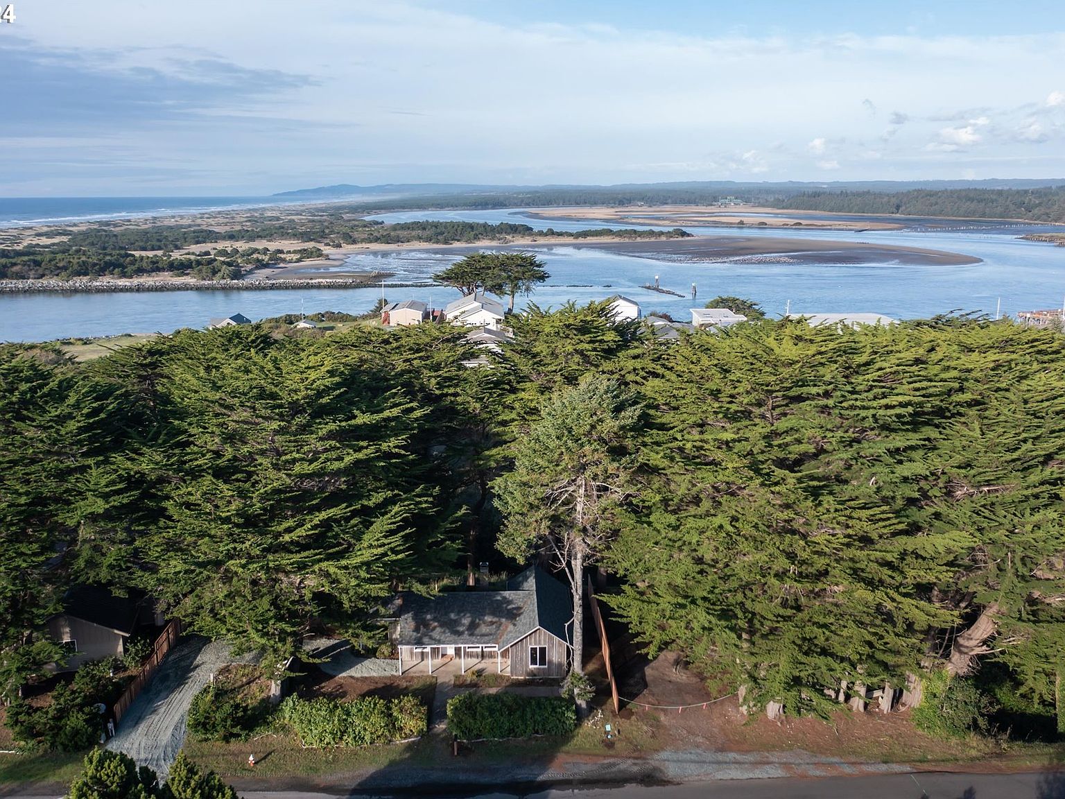 390 4th St SW, Bandon, OR 97411 Zillow