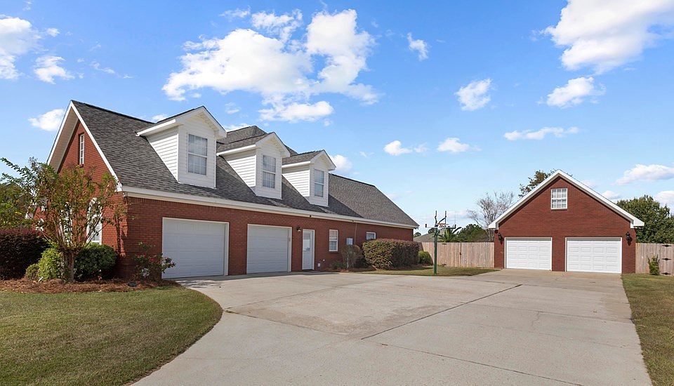 2227 Prevatt Rd, Dothan, AL 36301 Zillow