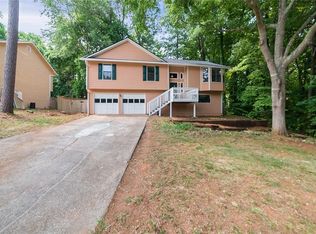 1043 Bailing Rd, Lawrenceville, GA 30043