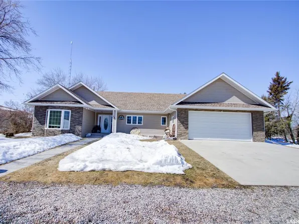 120 1st AVENUE E, Love, SK S0J 1P0