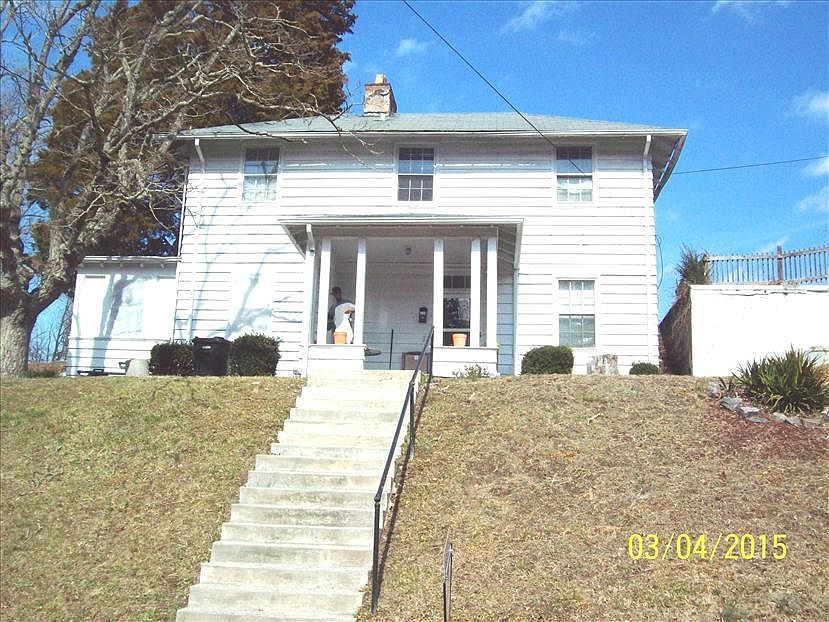 1st image of 114 Bishop Ave