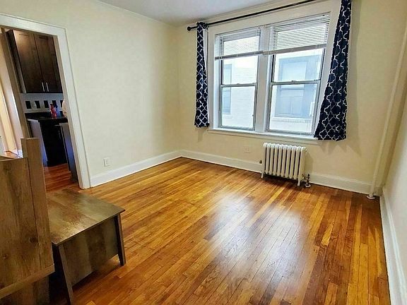 4th image of 21-67 27th St #C2
