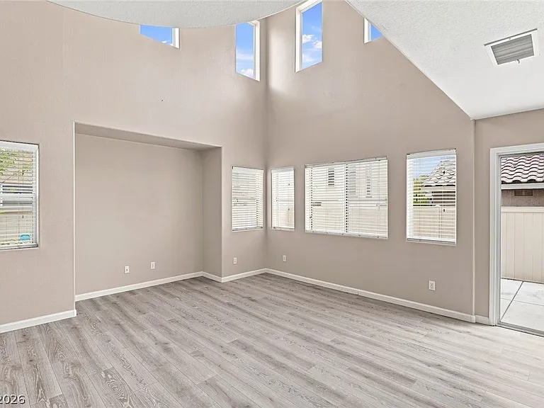 1915 Sundown Canyon Dr — Photo 5