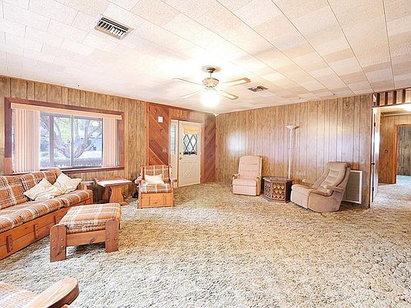 4th image of 109 Bloxam Ave
