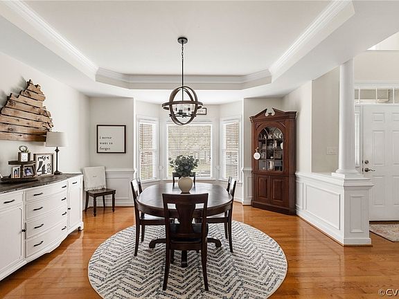 5th image of 9085 Lunette Ln