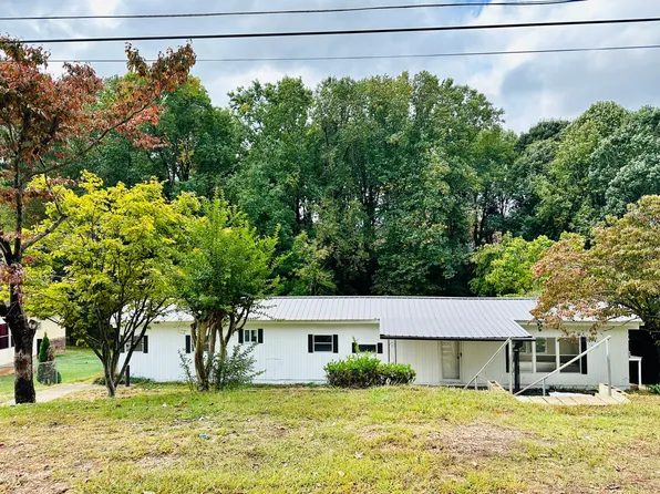 5284 Trudy Cir, Gainesville, GA 30504