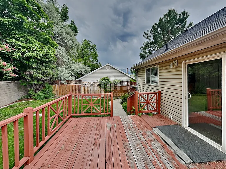 2187 Dakota Ave — Photo 18