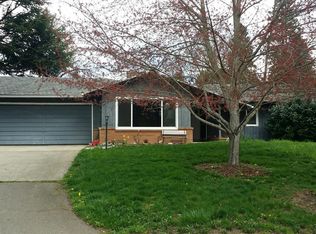 216 Hillhouse Ave, Medford, OR