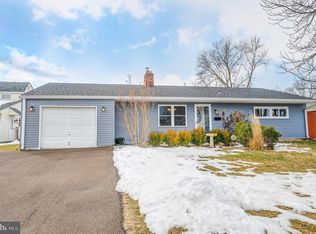 69 Gaping Rock Rd, Levittown, PA 19057