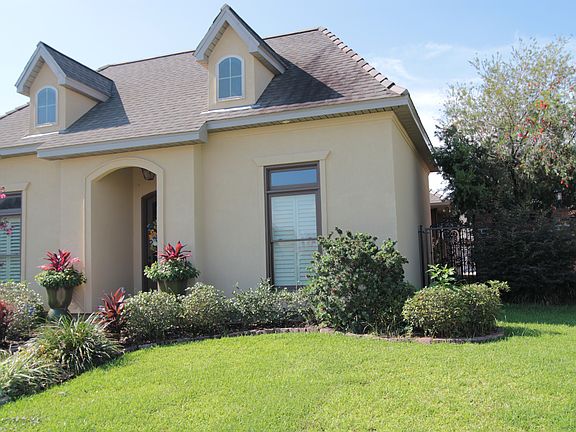 2nd image of 1521 Lacadie Dr
