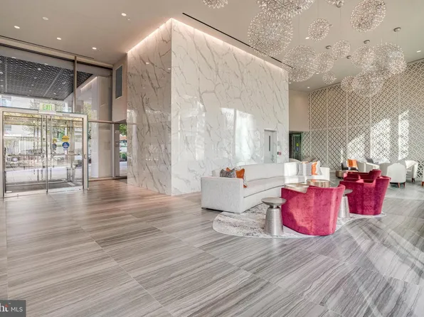 4620 N Park Ave APT 709E, Chevy Chase, MD 20815