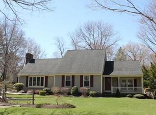 5 Bittersweet Ln, South Hamilton, MA 01982