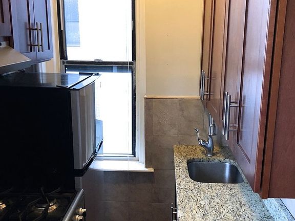 5th image of 73 Eastern Pkwy APT 4C