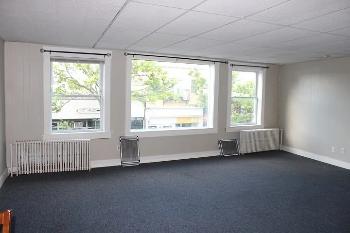 146 Main St #2 — Photo 2