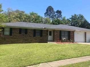 1319 N Point Ln, North Little Rock, AR 72118